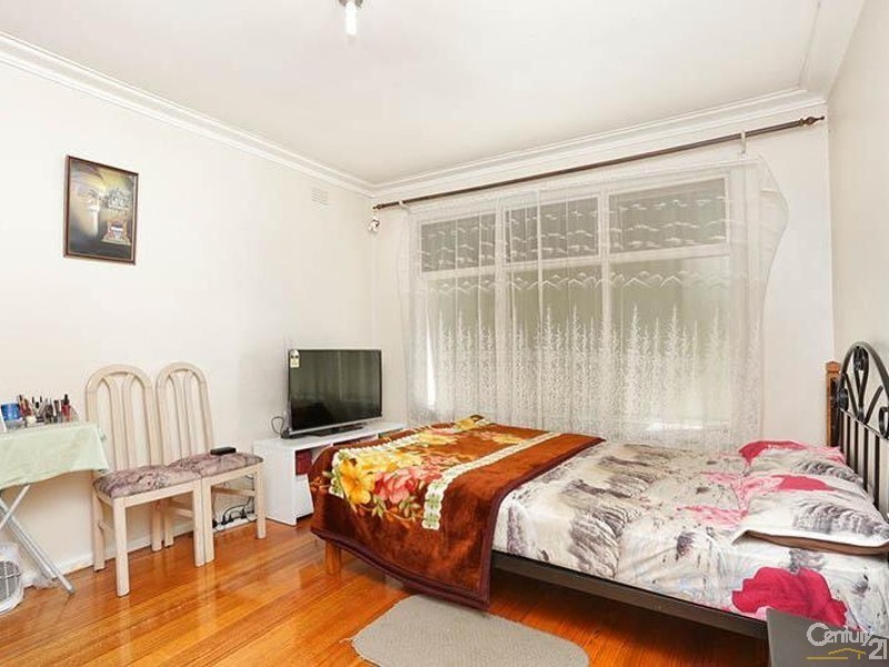 6 Cranham Street, Noble Park VIC 3174