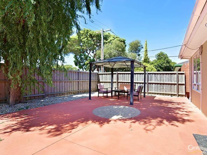 1/10 Kingswood Crescent, Noble Park North VIC 3174