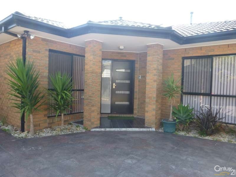 2/5 Gardiner Street, Dandenong North VIC 3175