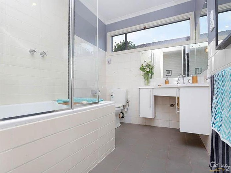 1/19 Olympic Ave, Springvale South VIC 3172