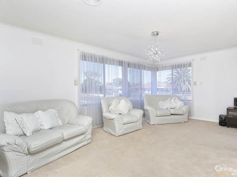 215 Buckley Street, Noble Park VIC 3174