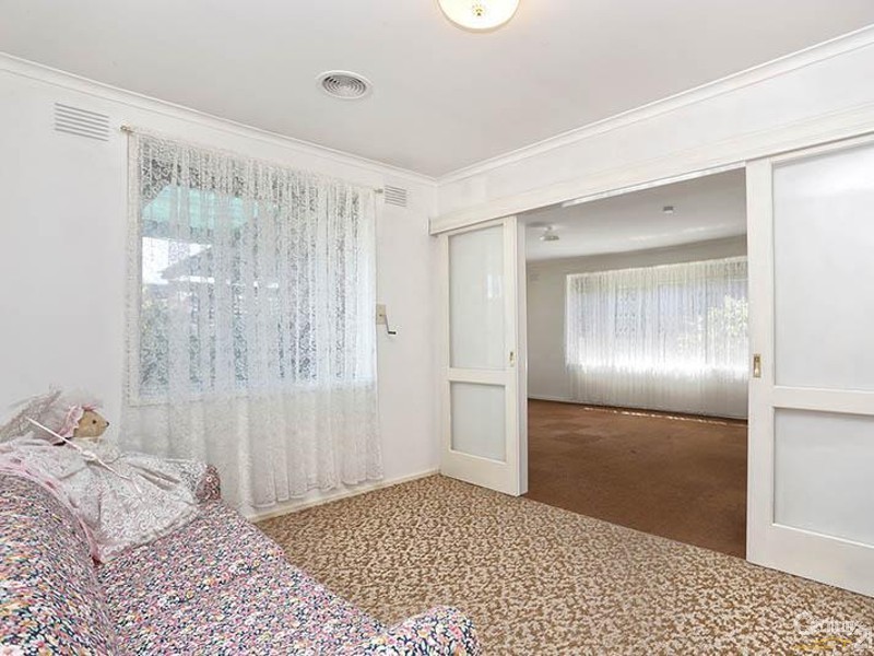 215 Buckley Street, Noble Park VIC 3174