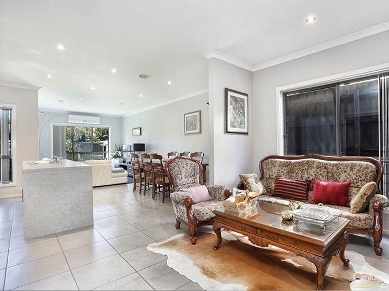 4a Rowson Grove, Clarinda VIC 3169