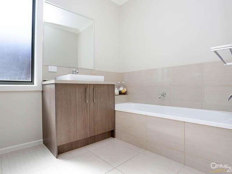 4a Rowson Grove, Clarinda VIC 3169