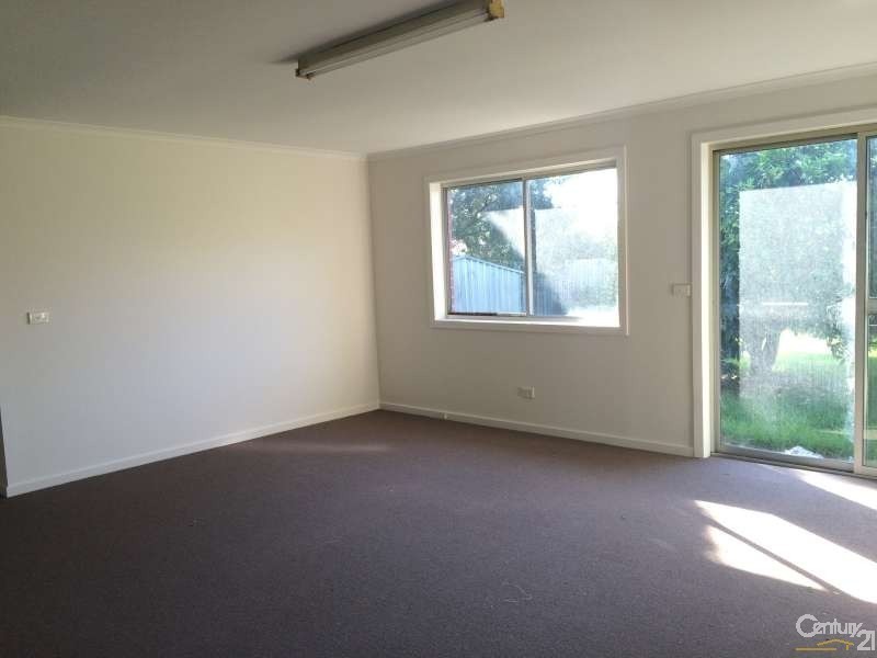 11 Carpenter Street, Noble Park VIC 3174