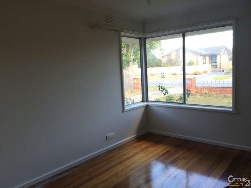 11 Carpenter Street, Noble Park VIC 3174