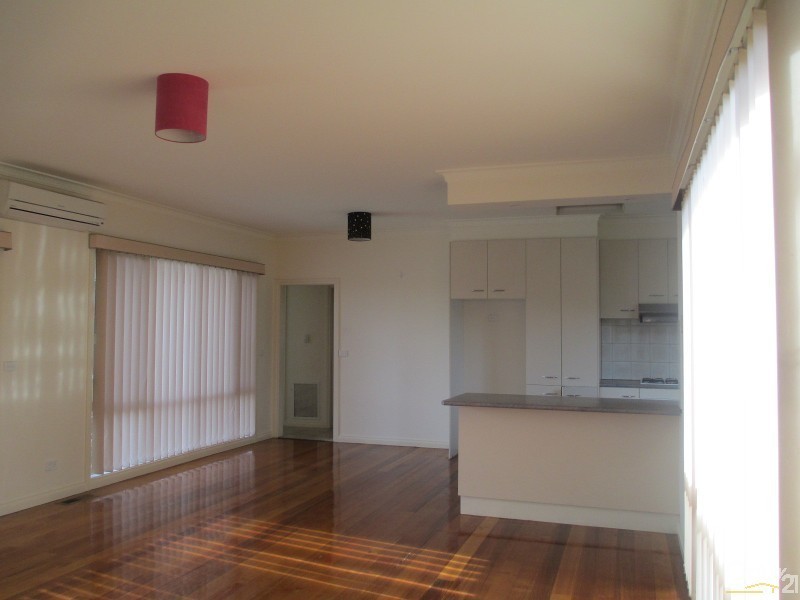 2/12 Flynn Street, Springvale VIC 3171