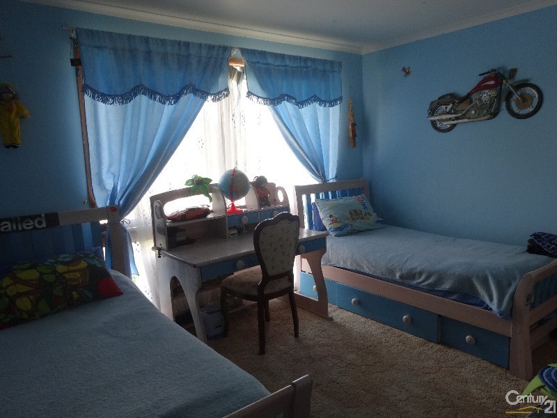 1 Greenleaf Court, Keysborough VIC 3173