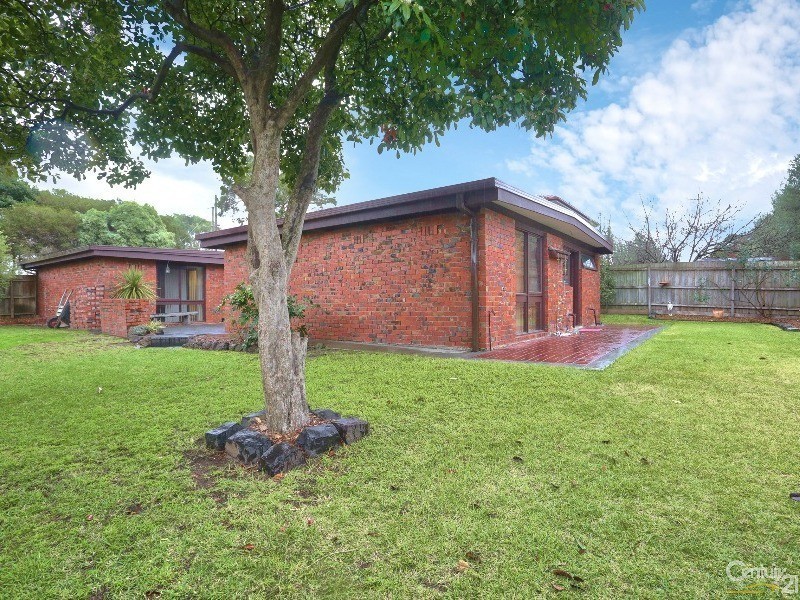 321 Gladstone Road, Dandenong North VIC 3175