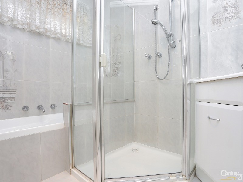 23 Suffolk Road, Dandenong North VIC 3175