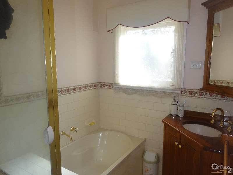 26 Lawn Road, Noble Park VIC 3174