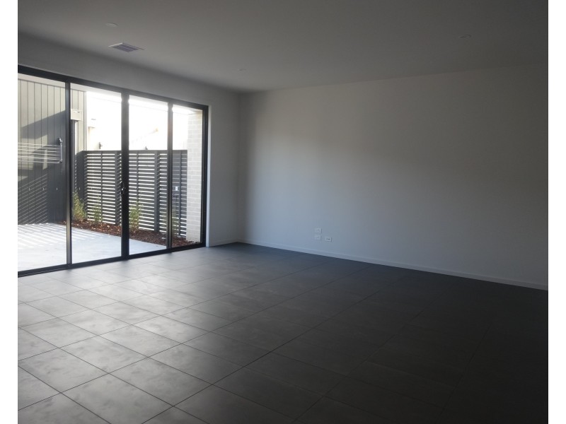 80 City Vista Circuit, Cranbourne West VIC 3977