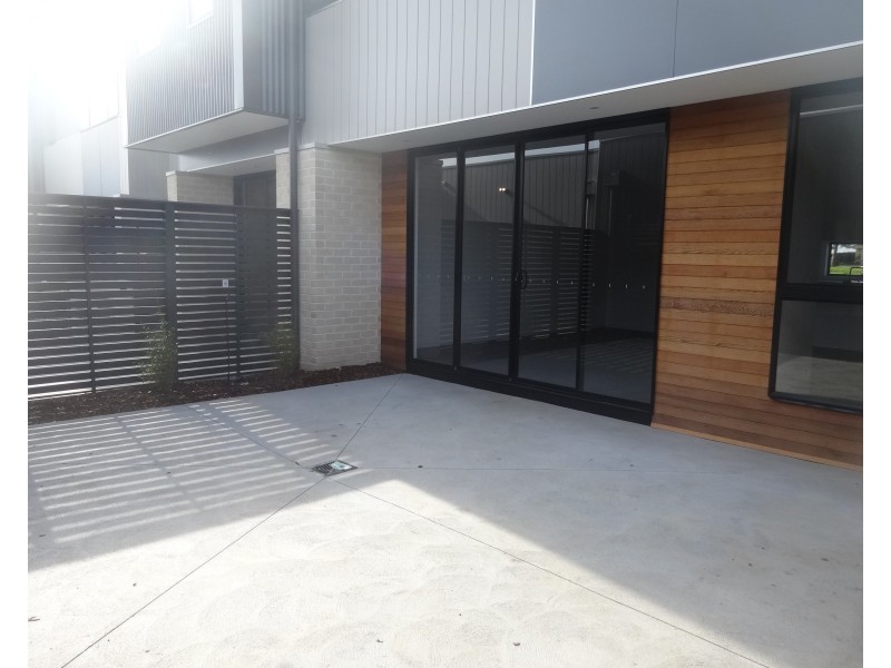 80 City Vista Circuit, Cranbourne West VIC 3977