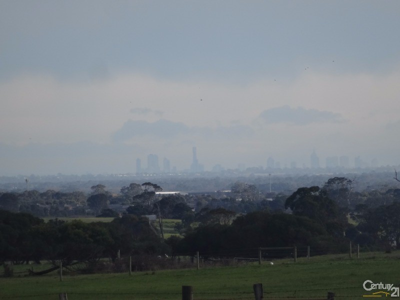 84 City Vista Circuit, Cranbourne West VIC 3977