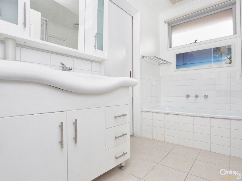 2 Sunnyvale Cres, Keysborough VIC 3173