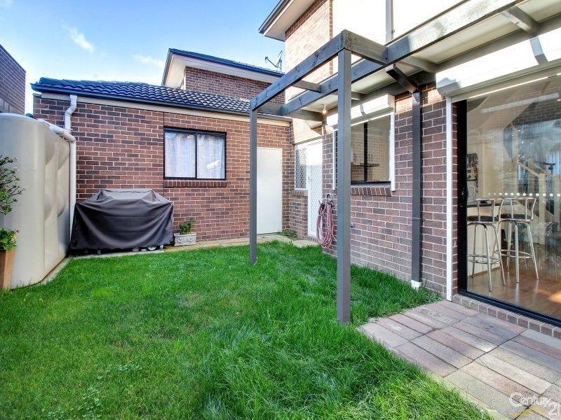 3/30 Jones Road, Dandenong VIC 3175