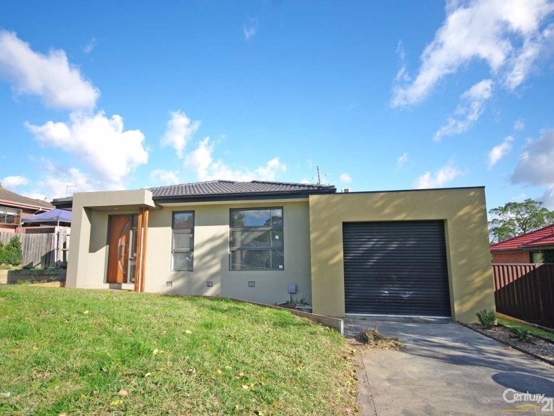 3 Lachlan Drive, Endeavour Hills VIC 3802