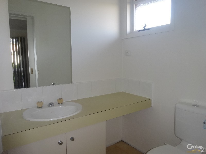 1 Greenleaf Court, Keysborough VIC 3173