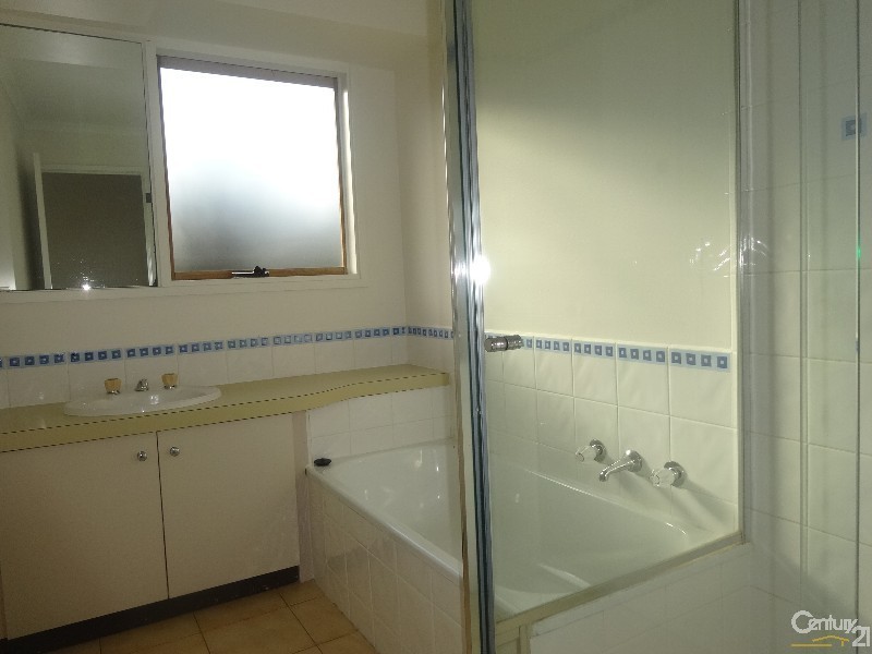 1 Greenleaf Court, Keysborough VIC 3173