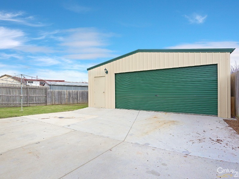 35 Fugosia Street, Doveton VIC 3177