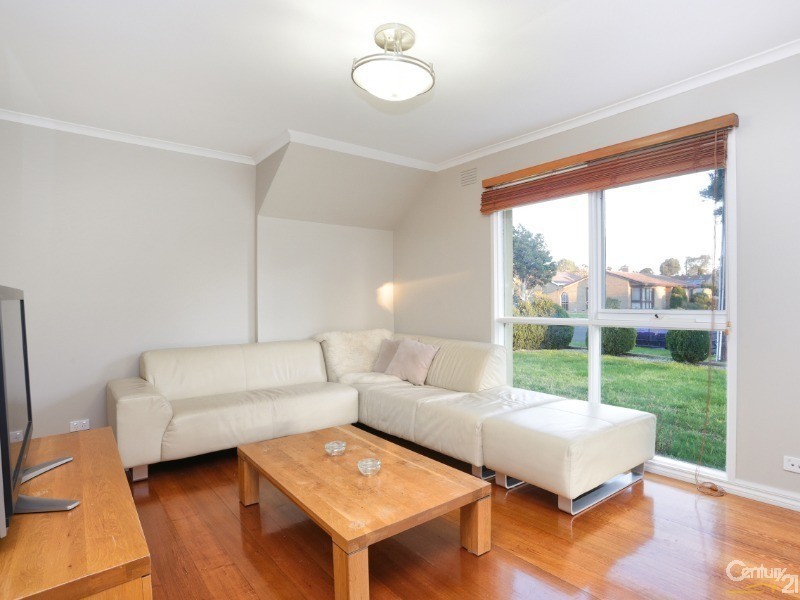 33 Templewood Ave, Noble Park North VIC 3174