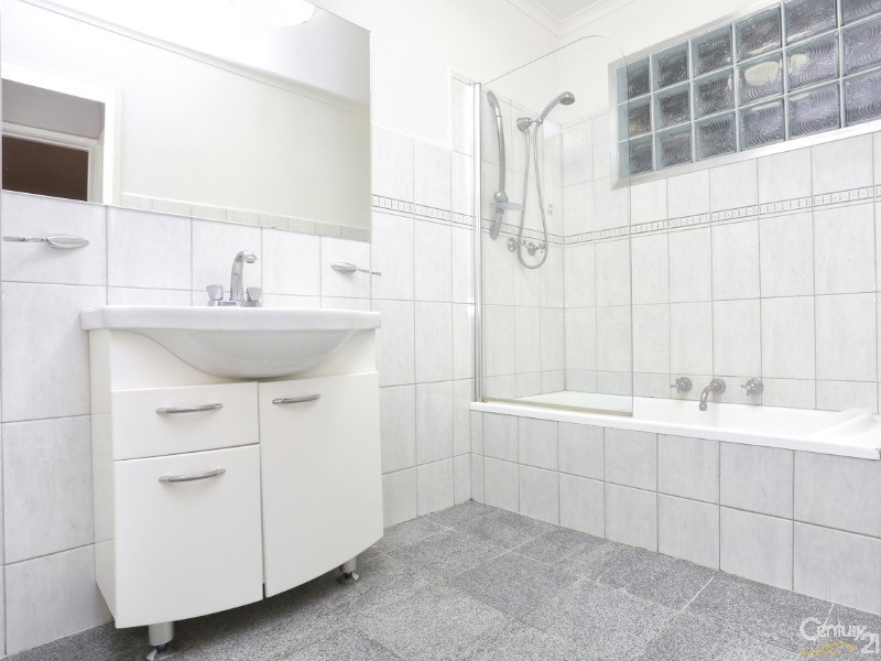 33 Templewood Ave, Noble Park North VIC 3174