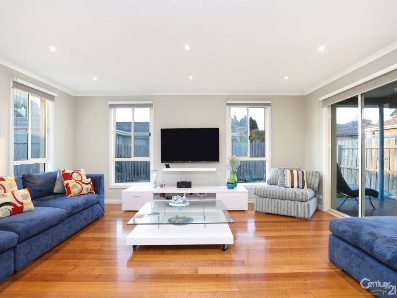 33 Templewood Ave, Noble Park North VIC 3174