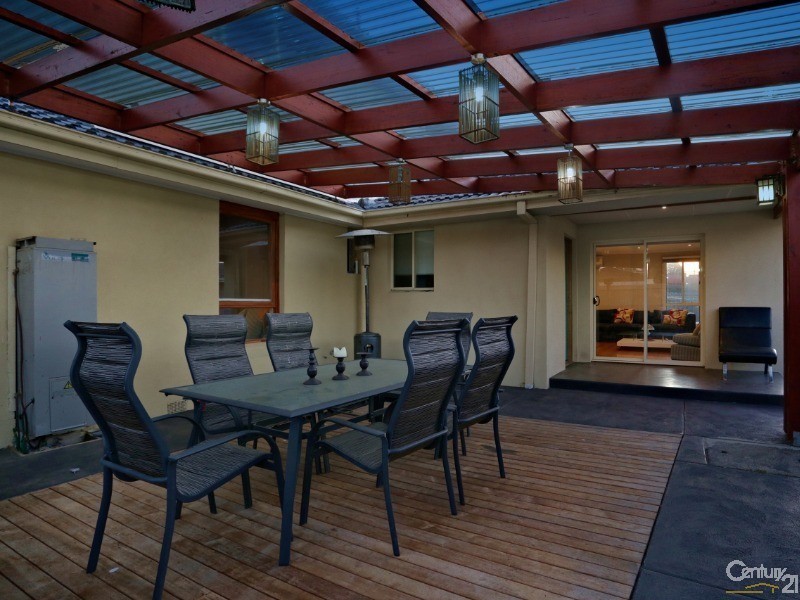 33 Templewood Ave, Noble Park North VIC 3174