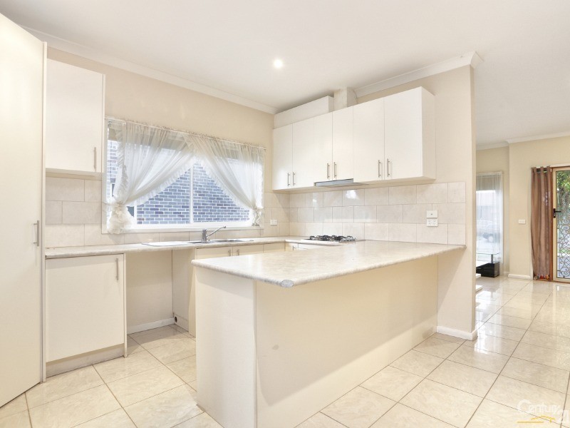 2/18 Namur Street, Noble Park VIC 3174