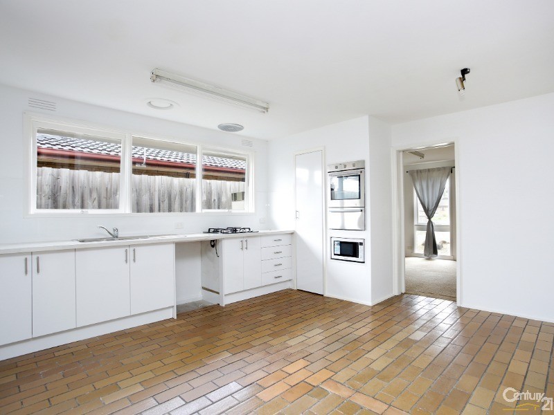 7 Waddington Cres, Springvale South VIC 3172