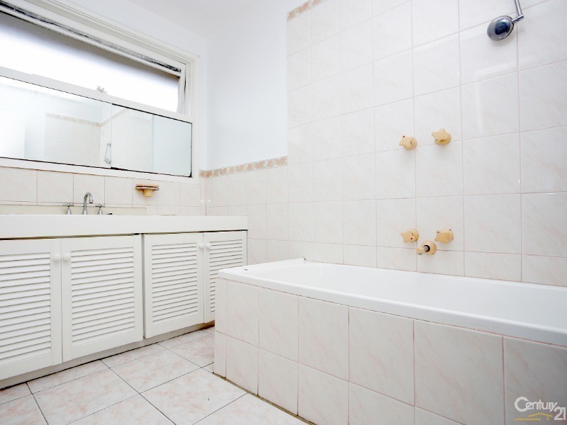 7 Waddington Cres, Springvale South VIC 3172