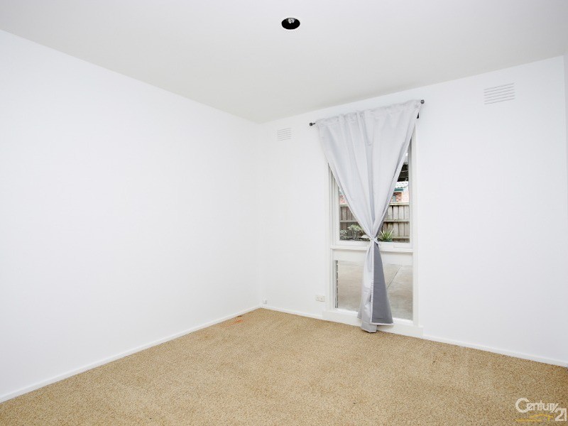 7 Waddington Cres, Springvale South VIC 3172