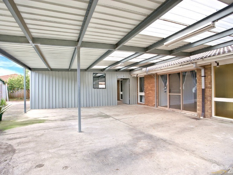 7 Waddington Cres, Springvale South VIC 3172