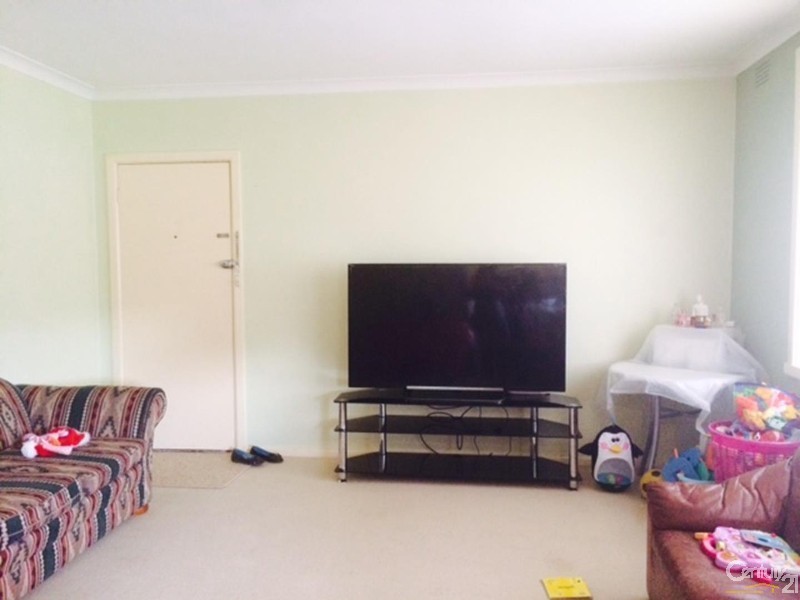 1/45 Hillside Avenue, Dandenong North VIC 3175