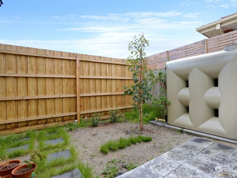 1/68 Albert Avenue, Springvale VIC 3171