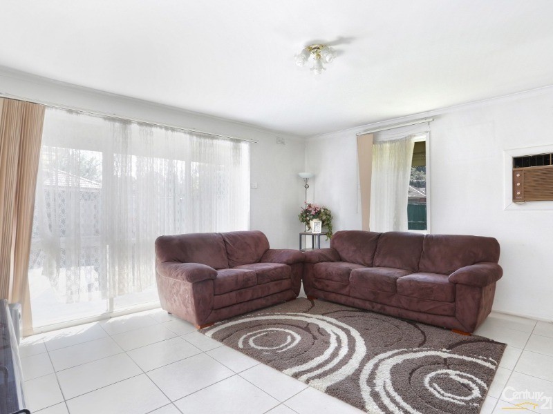 65 Sheoak Street, Doveton VIC 3177