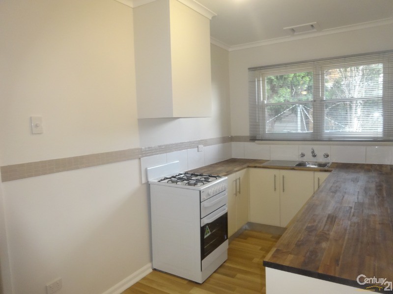 4/6  Aratula Street, Dandenong VIC 3175