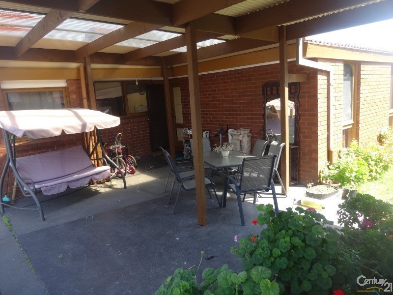 15 Coolavin Road, Noble Park North VIC 3174