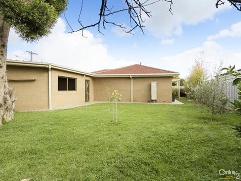 6 Dawson Court, Noble Park North VIC 3174