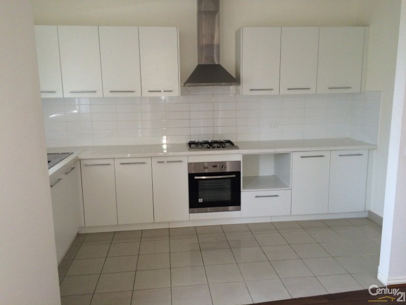 2/8 Scullin Street, Dandenong North VIC 3175