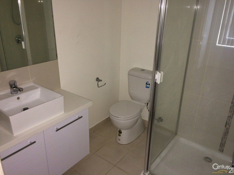 2/8 Scullin Street, Dandenong North VIC 3175