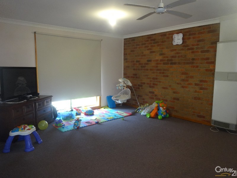 1/3 Lesley Grove, Noble Park VIC 3174