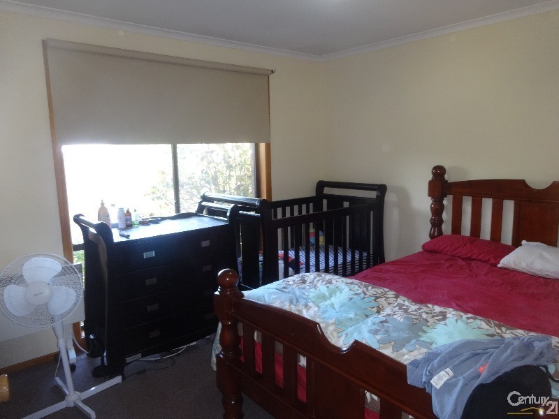 1/3 Lesley Grove, Noble Park VIC 3174