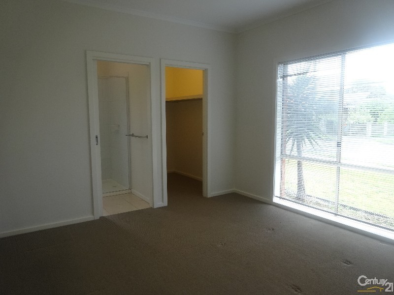 35 Mollison Street, Dandenong North VIC 3175