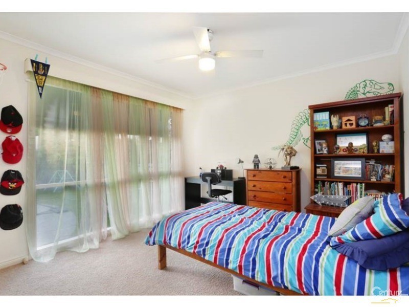 16 Esther Court, Boronia VIC 3155