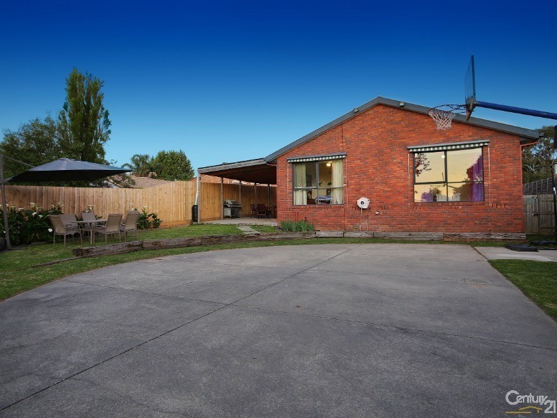 16 Esther Court, Boronia VIC 3155