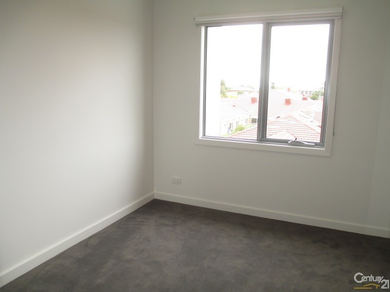 220/51-53 Buckley Street, Noble Park VIC 3174