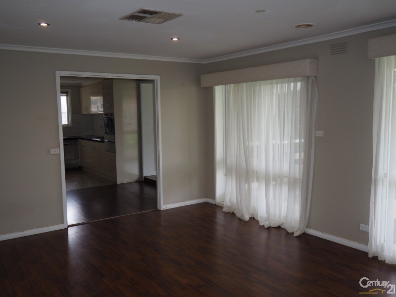 8 Markham Court, Keysborough VIC 3173