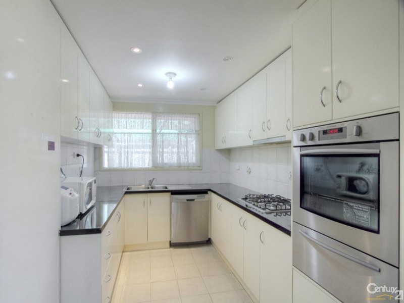 8 Markham Court, Keysborough VIC 3173