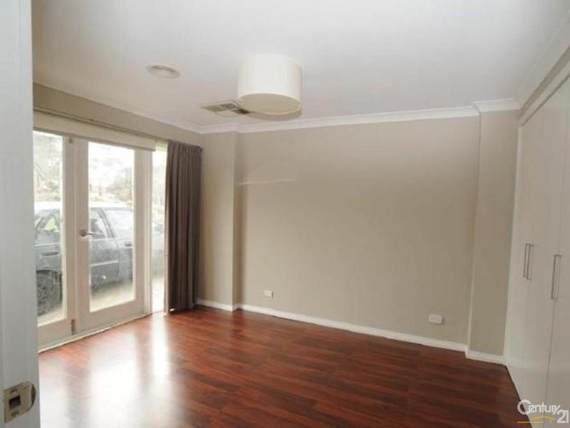 8 Markham Court, Keysborough VIC 3173